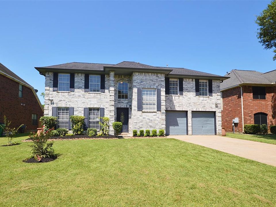 1st image of 3840 Clover Dr