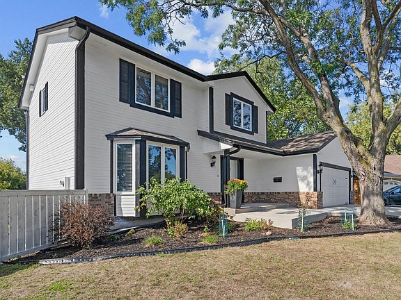 4th image of 4936 Poppy Ln
