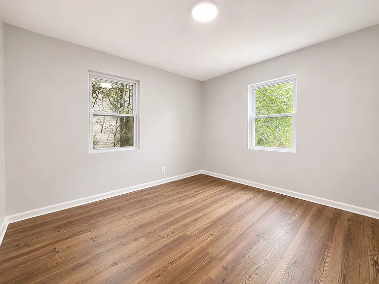 3348 Commonwealth Ave — Photo 16
