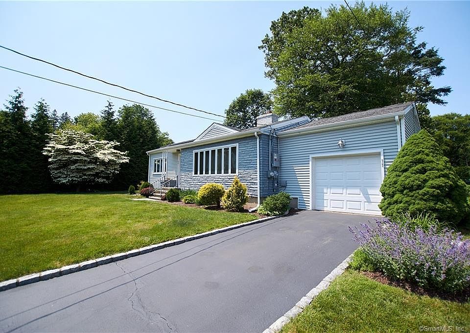 77 Ochsner Pl, Trumbull, CT 06611 MLS 170578640 Zillow