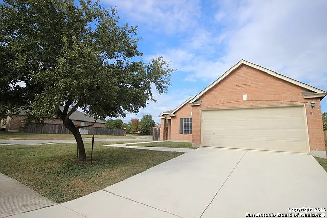3 bed, 1753 sqft, $1,800 — Photo 3