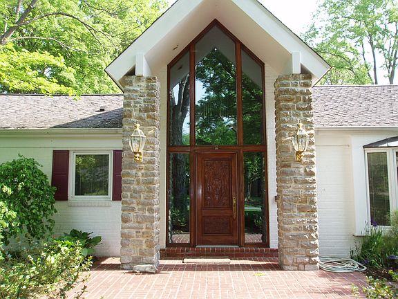 2nd image of 7540 Algonquin Dr