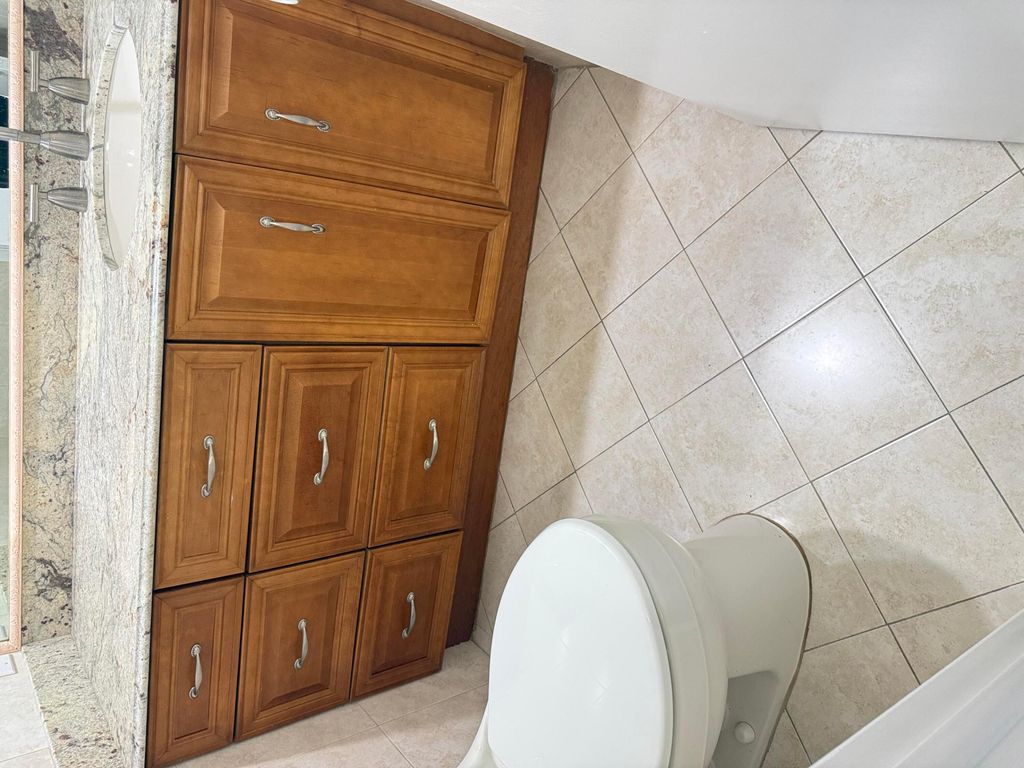 3150 N Palm Aire Drive Unit 407, photo 9
