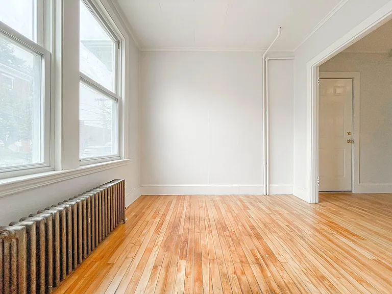 91 Saint Lawrence St #1 — Photo 31