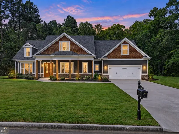 425 Blossom Trl, Acworth, GA 30101