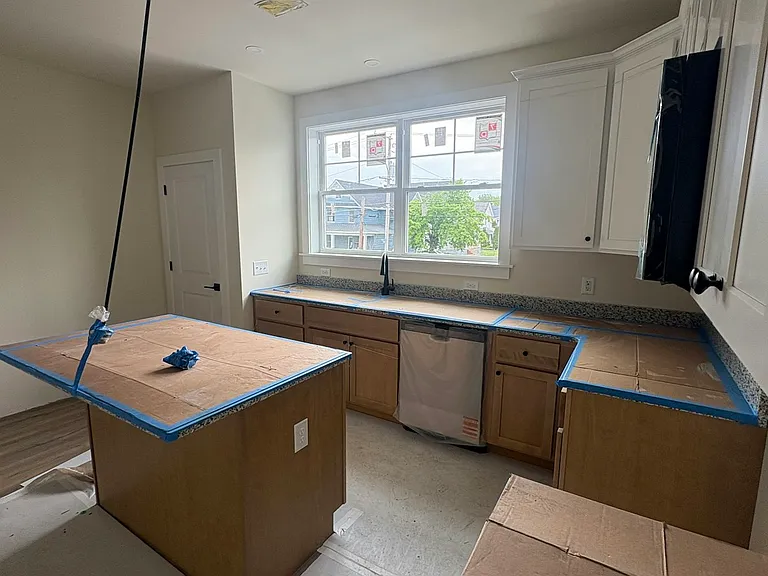 216 Hull Ave #1 — Photo 9
