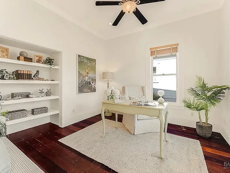 Office/bedroom