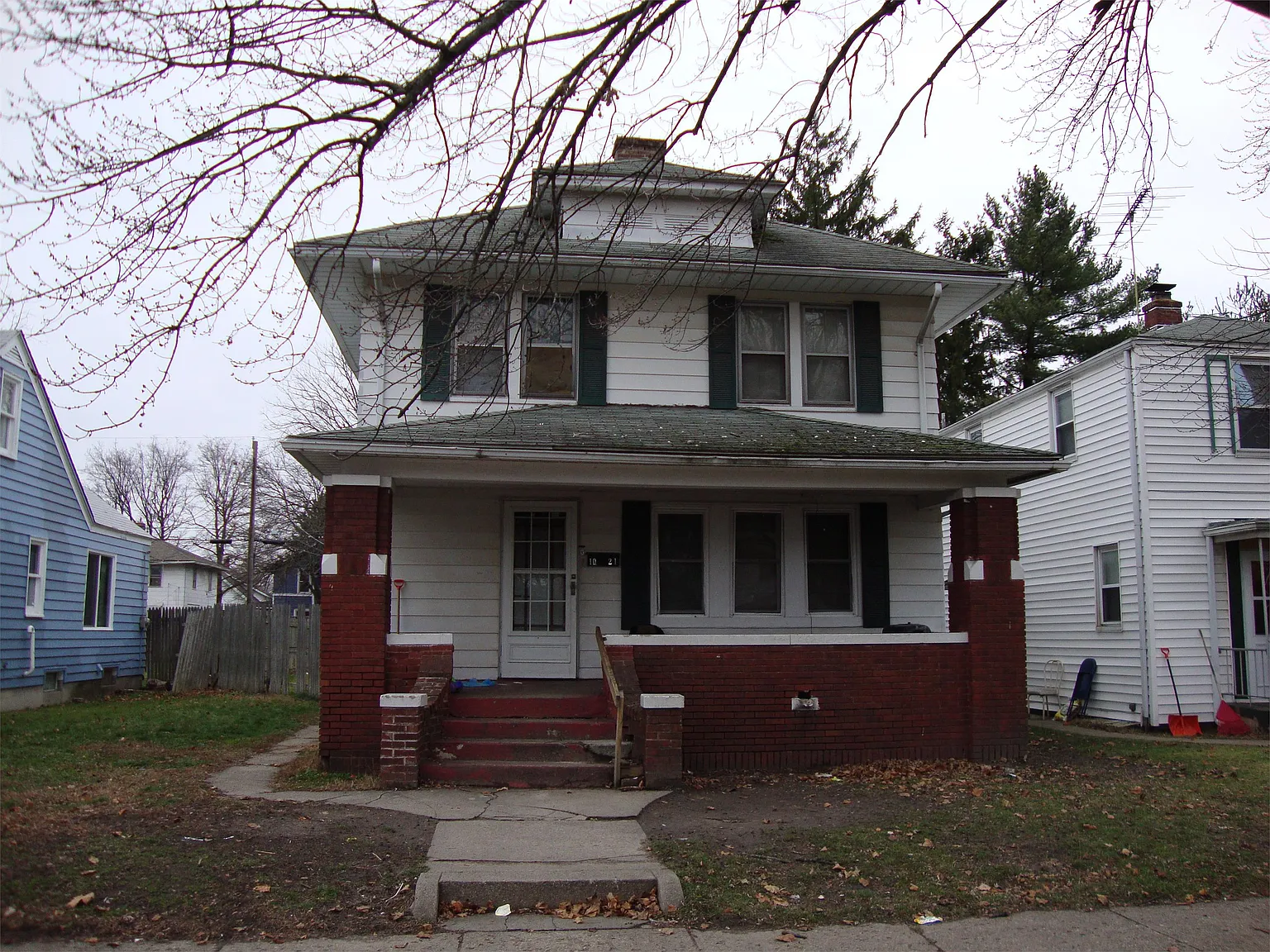 1021 N Brookfield St photo 1