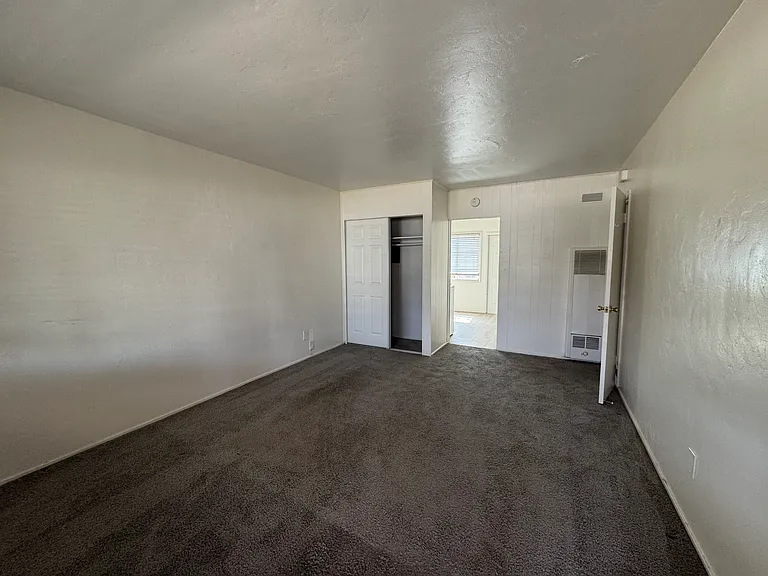 4220 Noyes St #5 — Photo 1