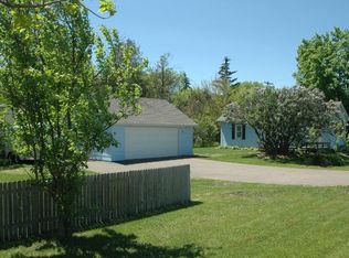 1959 Orchard Ln, Long Lake, MN 55356