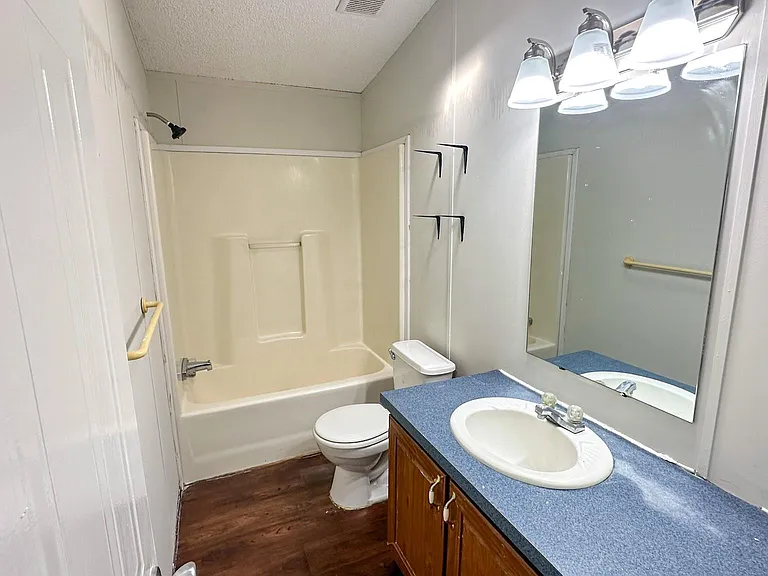 16487 Brittany Way — Photo 28