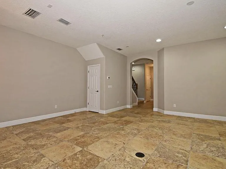 1251 Blessing St — Photo 13