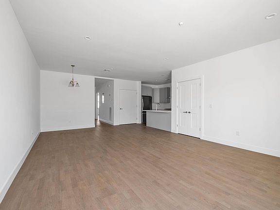 3rd image of 110 Breton Way