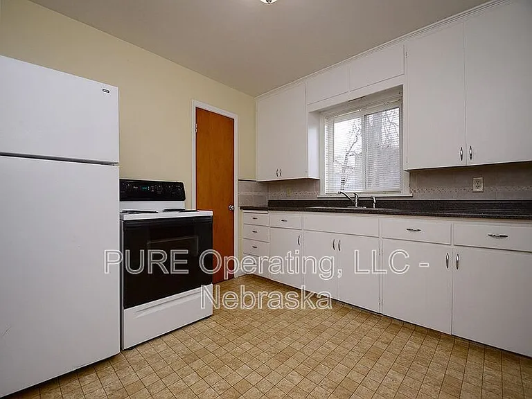 210 N 32nd Ave #4 — Photo 14