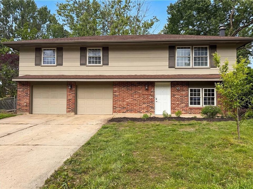 1st image of 1913 NE Grant Cir