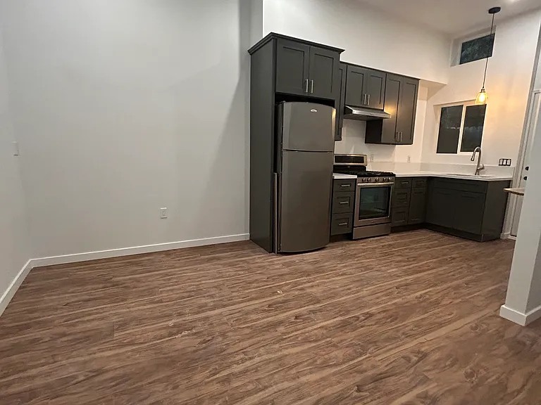 5413 W 118th St — Photo 3