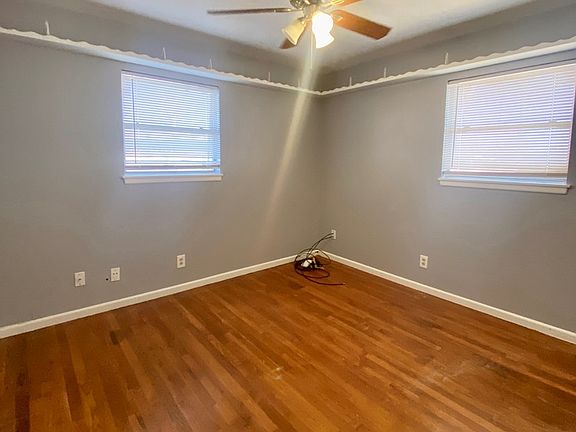 5th image of 1607 Fargo Ave