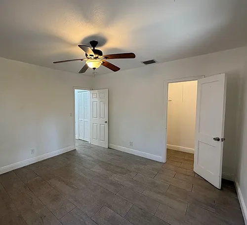 7712 NE 1st Ct #1 Photo 1