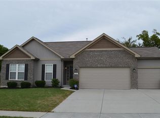 1118 Crystal Creek Pkwy, Wentzville, MO 63385