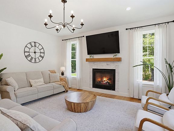 5th image of 1 Park Ln