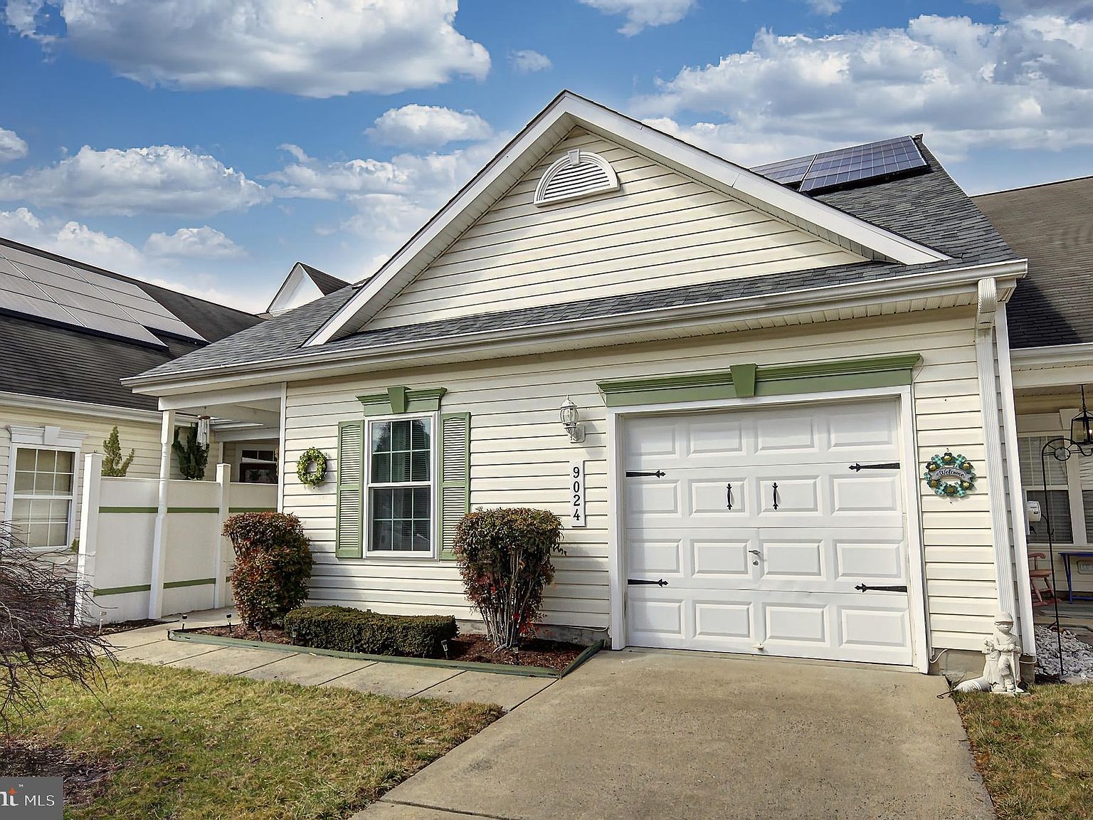 9024 Executive Club Dr