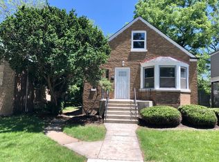 9625 S Woodlawn Ave, Chicago, IL 60628