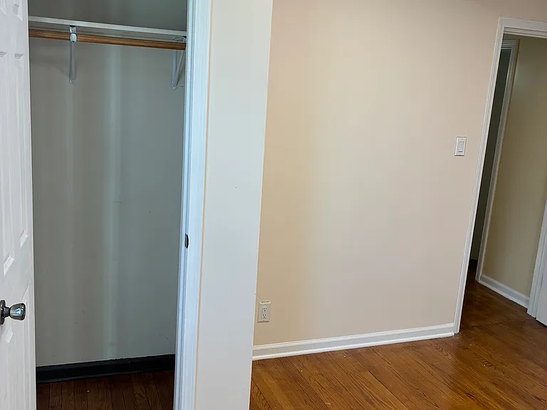 110 S Cass Ave #2-R — Photo 13