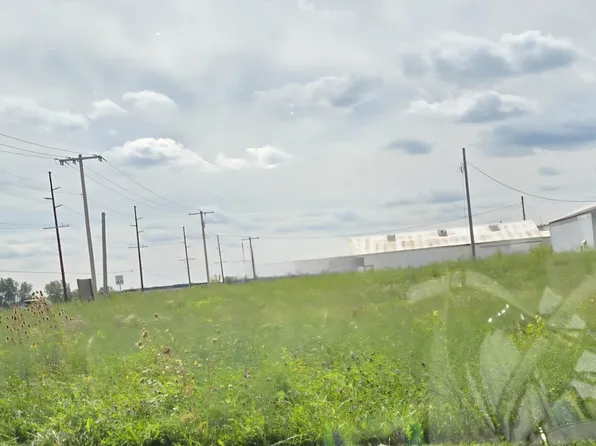 9440 Mississippi St, Crown Pt, IN 46307