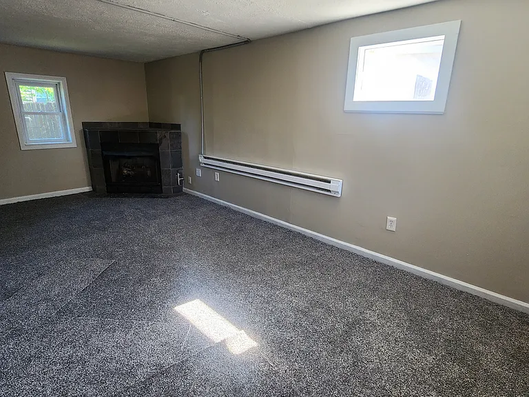 1016 Voorheis Rd — Photo 2