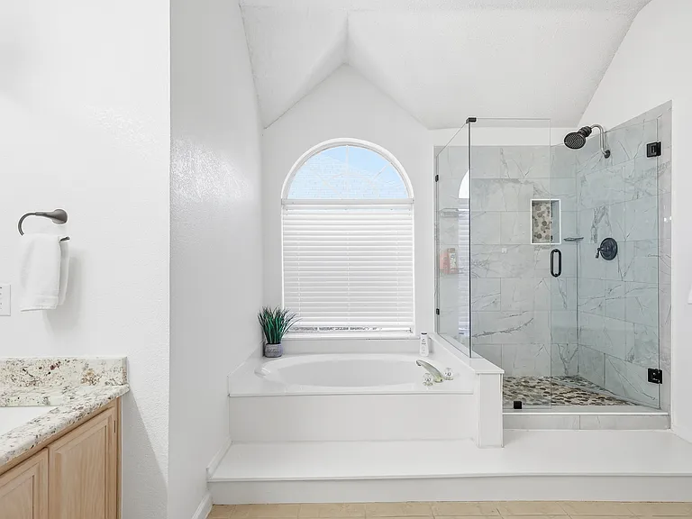 10217 Napa Valley Dr — Photo 28