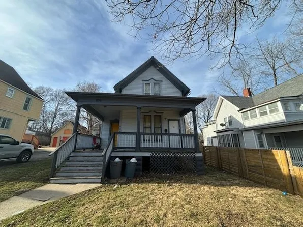 836 N Court St, Rockford, IL 61103