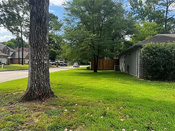 4th image of 25314 Laurel Green St