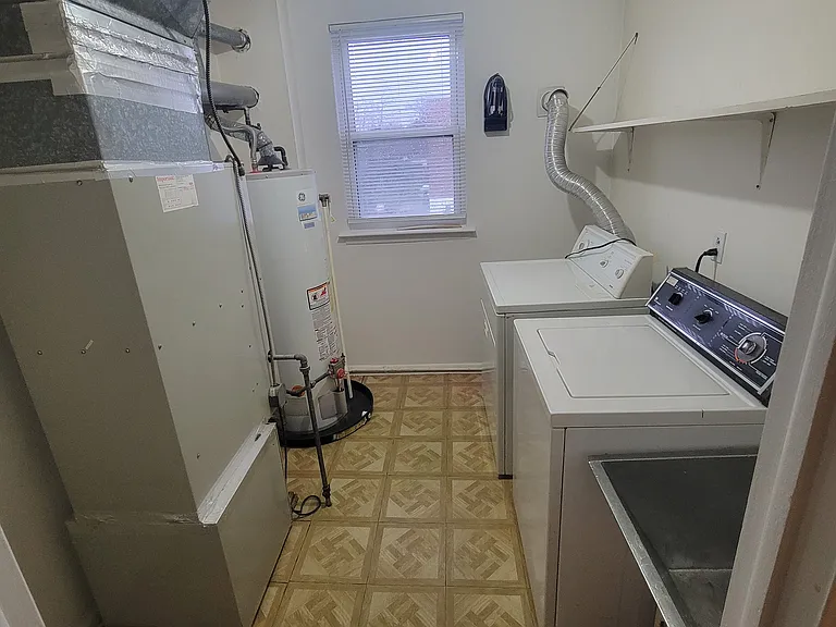 10076 Jeanes St #2 — Photo 10