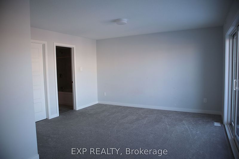 Ottawa House for rent - 4 Bedrooms — photo 30