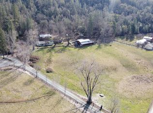 5895 Abbie Ln, Gold Hill, OR 97525
