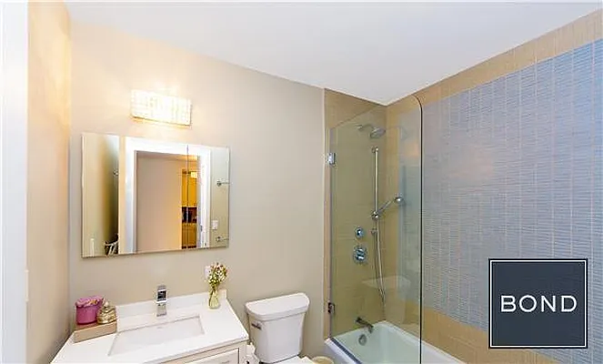 Rented by Bond New York | media 20