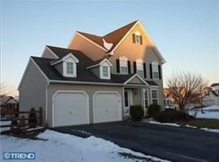 105 Garden View Dr, Thorndale, PA 19372