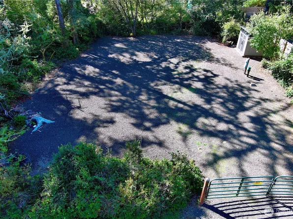 1003 Discovery Avenue SE, Ocean Shores, WA 98569