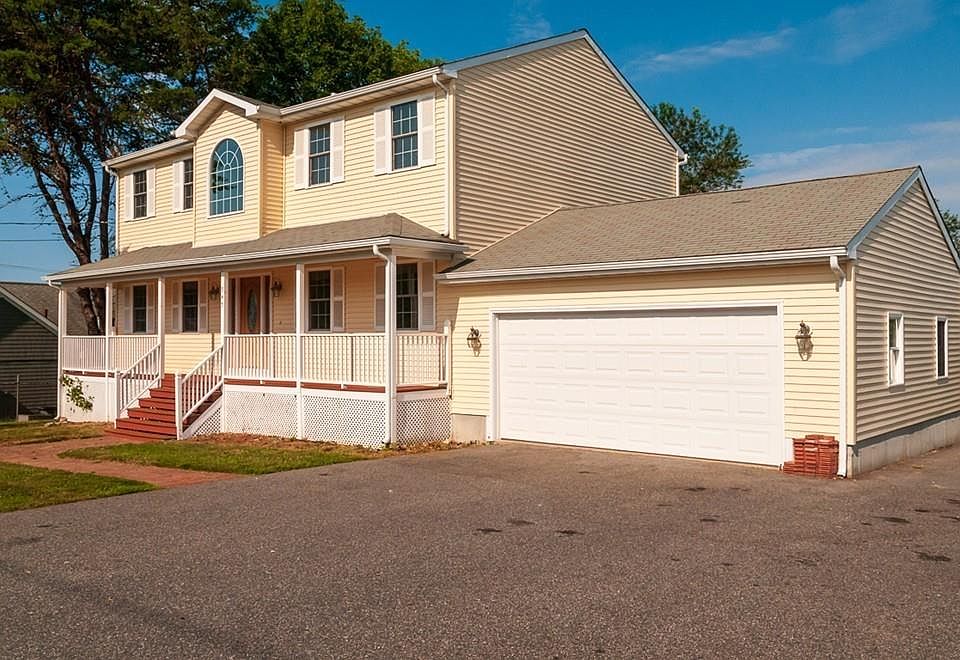 945 Lees River Ave, Somerset, MA 02726 Zillow