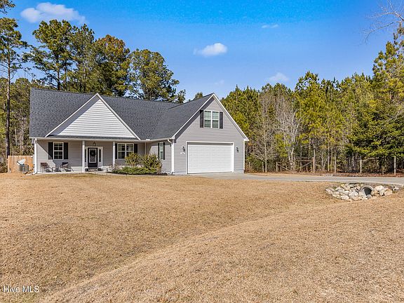 3rd image of 305 Brinley Place