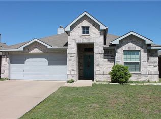 4303 Sapphire Ln, Granbury, TX 76049