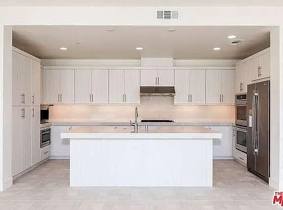 3rd image of 12500 Osprey Ln #2