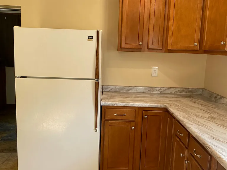 100 Kathleen St #1 — Photo 9