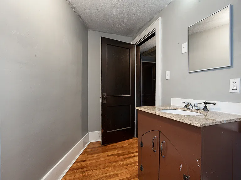 888 Harrison Ave — Photo 14