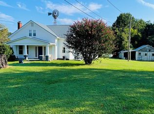 1214 Crawford Rd, Halifax, VA 24558