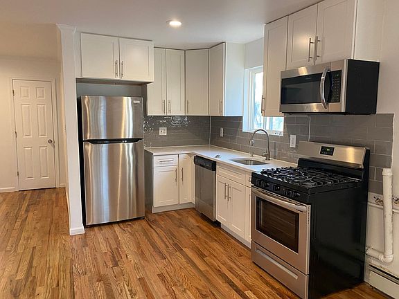 2nd image of 11120 156th St #2