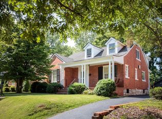 1502 Cochran Rd, Lexington, KY 40502