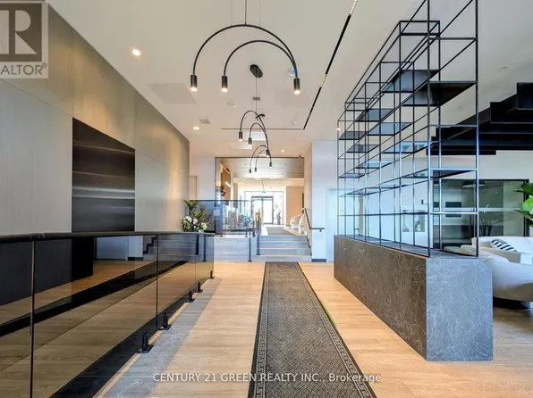 8020 Derry Rd #209, Milton, ON L9T 9N3