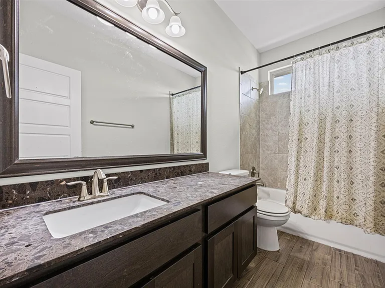 17401 Silent Harbor Loop — Photo 33