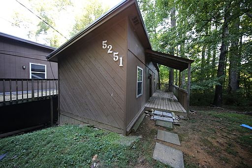 1st image of 5251 Pocahontas Dr